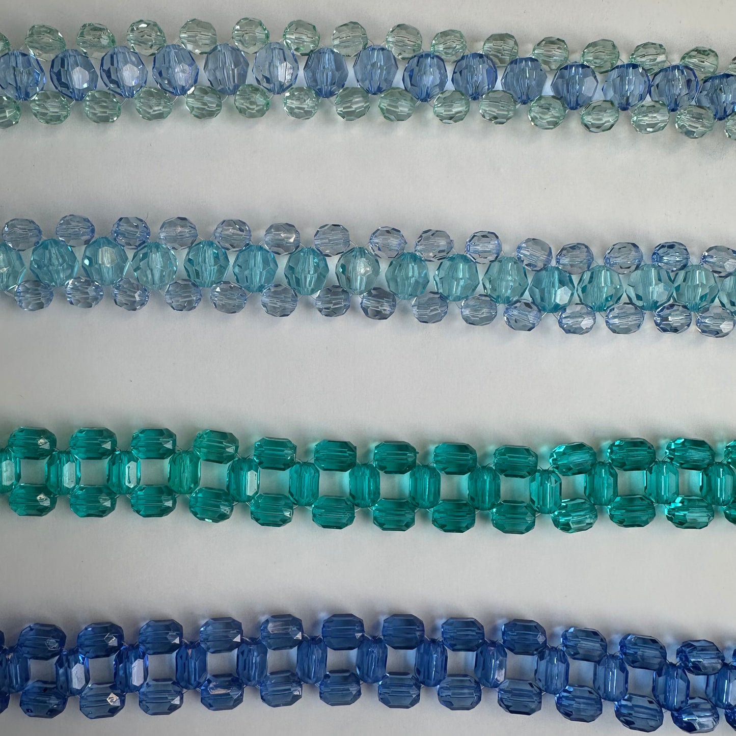 BESPOKE PHONE WRISTLET